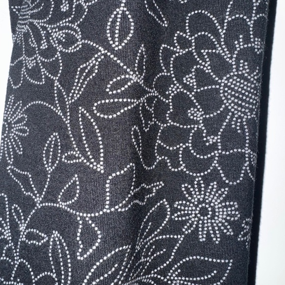 Sonoma Goods for Life MidSize Leggings Black Floral Print - Picture 2 of 4
